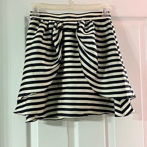 H&M black and white Women’s skirt
